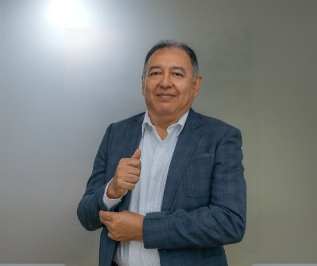 Carlos Proaño - Presidente